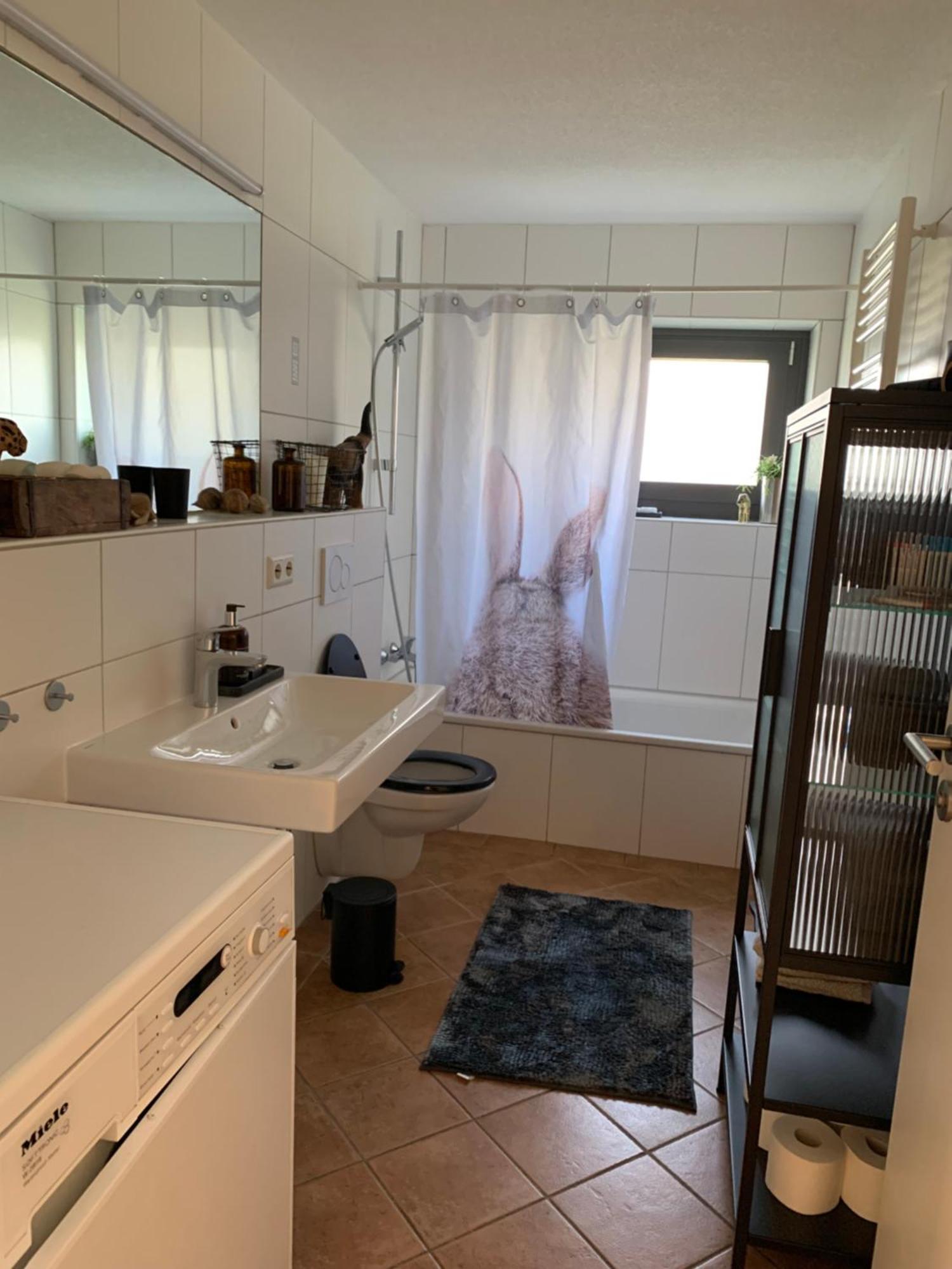 Apartment Ruhig, Sonnig Und Etwas Speziell