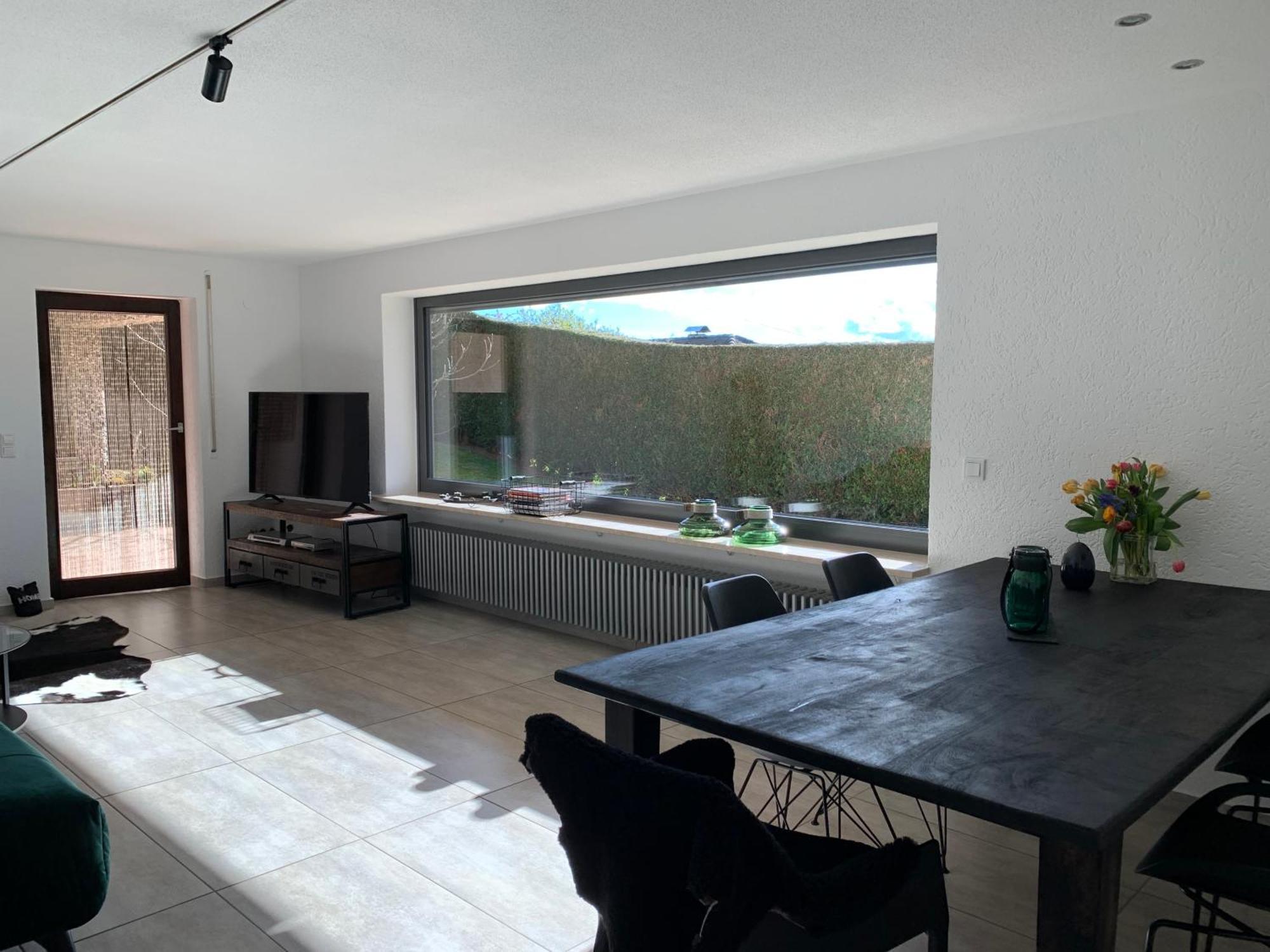 Ruhig, Sonnig Und Etwas Speziell Apartment