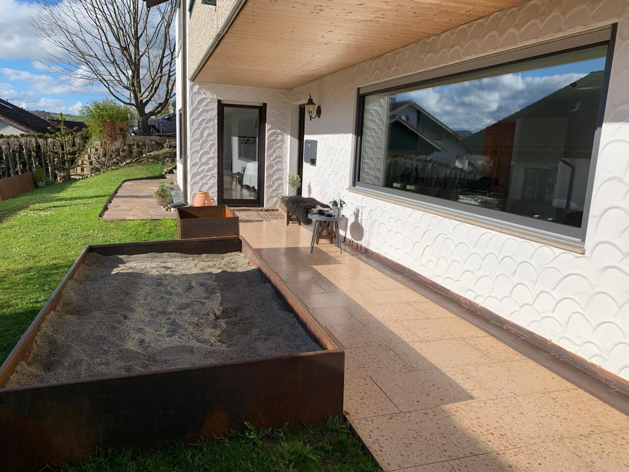 Apartment Ruhig, Sonnig Und Etwas Speziell